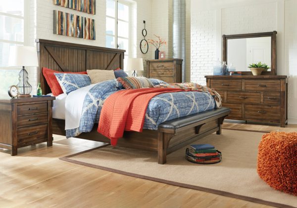 Lakeleigh Brown King Panel Bedroom Set w/ Upholstered Bench