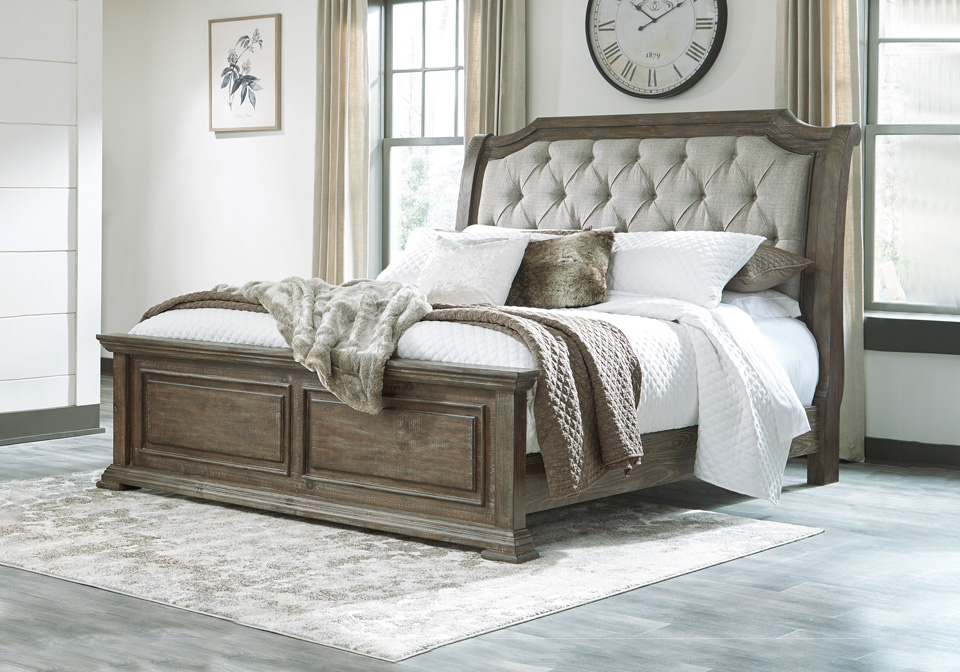 Wyndahl Brown Upholstered Queen Bed, Upholstered Queen Bed