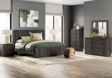 Shaehartin Dark Brown King Panel Bed Set