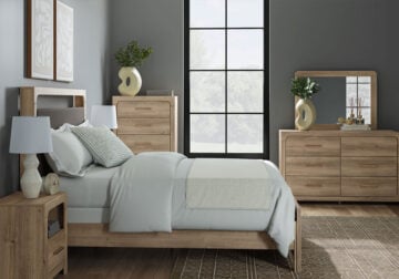 Kinlanni Tan King Upholstered Platform Bed Set