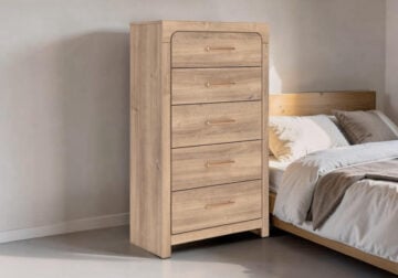 Kinlanni Tan Chest