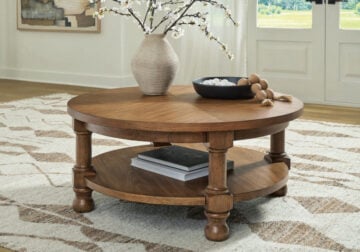 Chadworth Medium Brown Round Cocktail Table